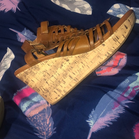 Brown wedges! Perfect condition worn once - Picture 4 of 4